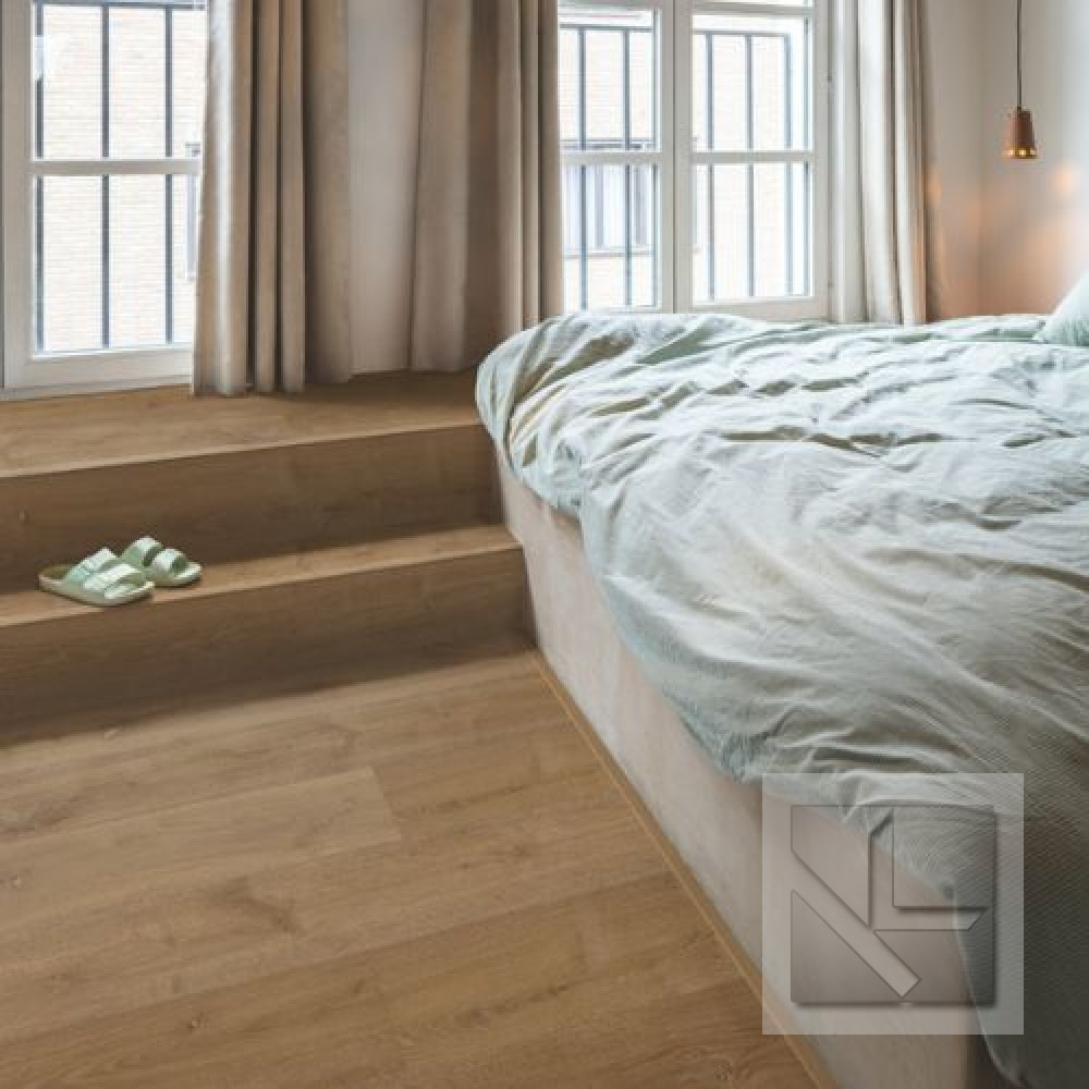 Кварц вінілова плитка для підлоги Quick-Step Bloom Elegant oak fumed AVMPU40317