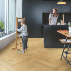 Кварц вінілова плитка для підлоги Quick-Step Pristine Herringbone Fall oak honey SGHBC20333